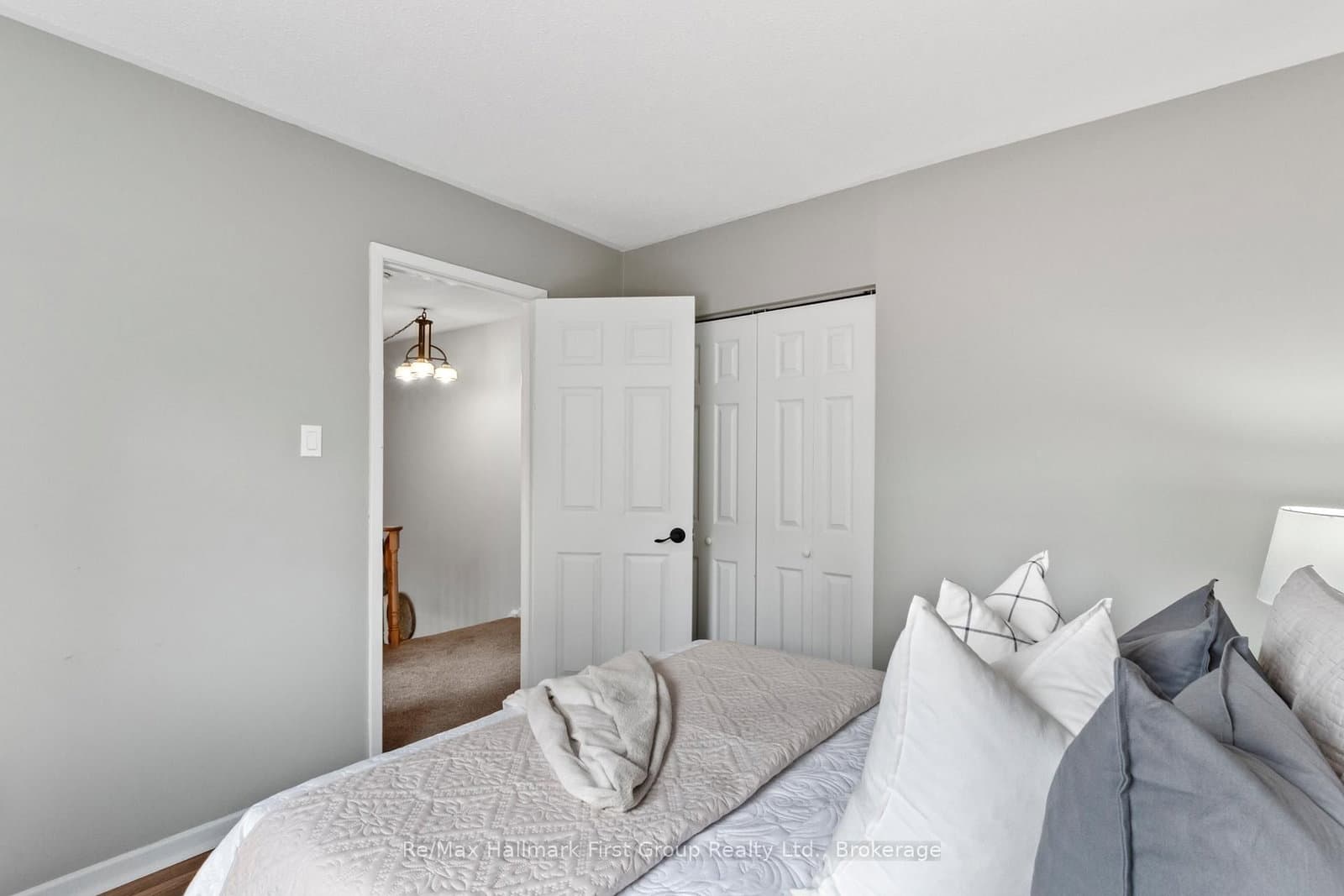 523 Reynolds Street thumbnail 31
