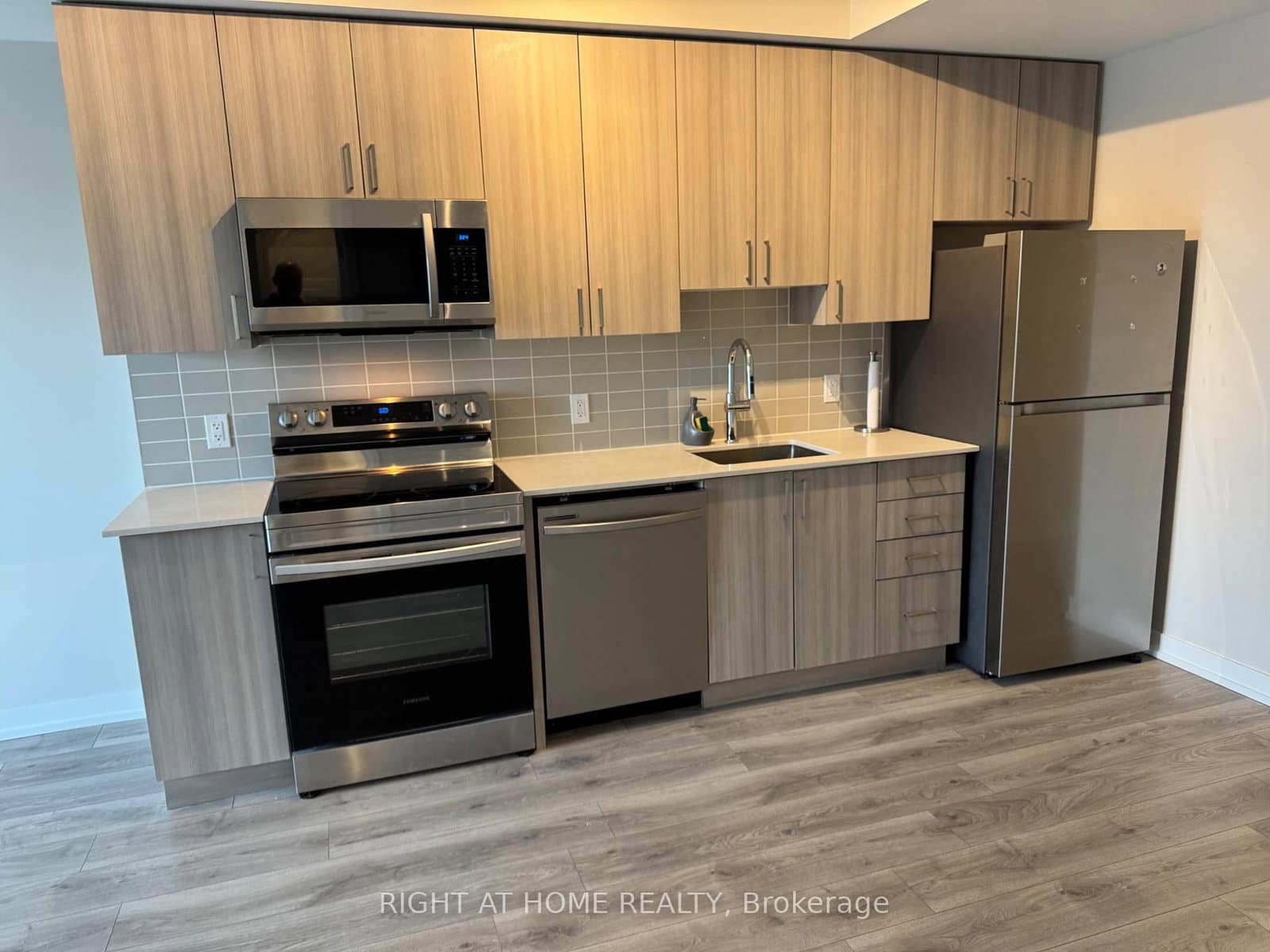 1455 Celebration Drive, Unit 602 thumbnail 20