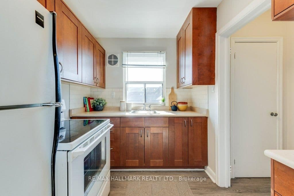 225 Woodville Avenue, Unit Upper thumbnail 12