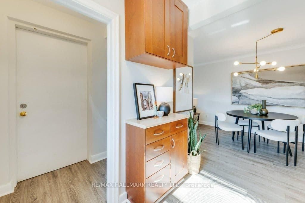 225 Woodville Avenue, Unit Upper thumbnail 15