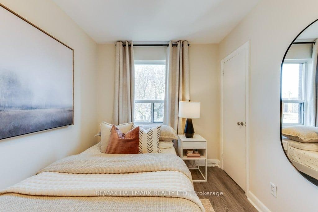 225 Woodville Avenue, Unit Upper thumbnail 30