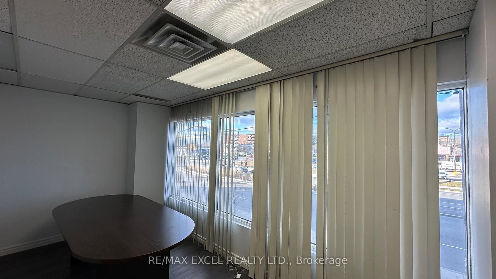 2425 Eglinton Avenue E, Unit 212 thumbnail 8