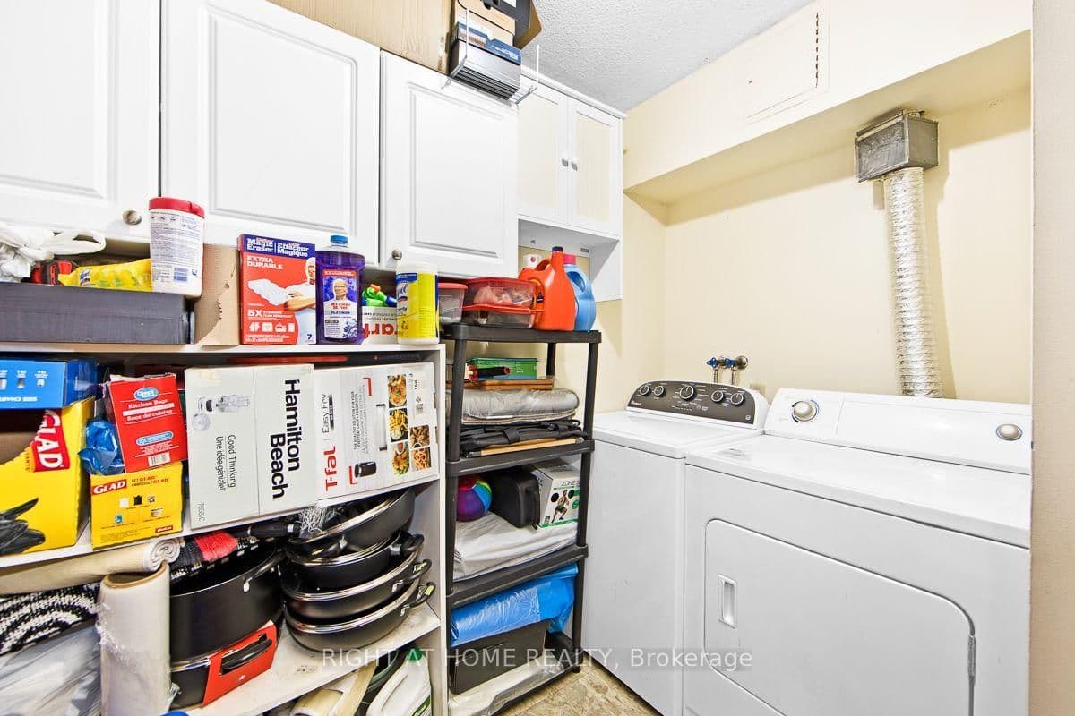 2050 Bridletowne Circle, Unit 209 thumbnail 24