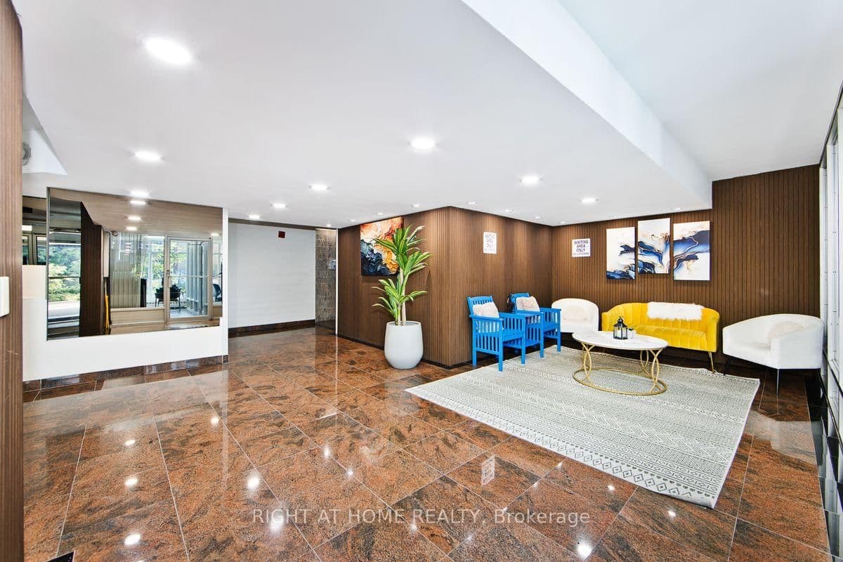2050 Bridletowne Circle, Unit 209 thumbnail 5