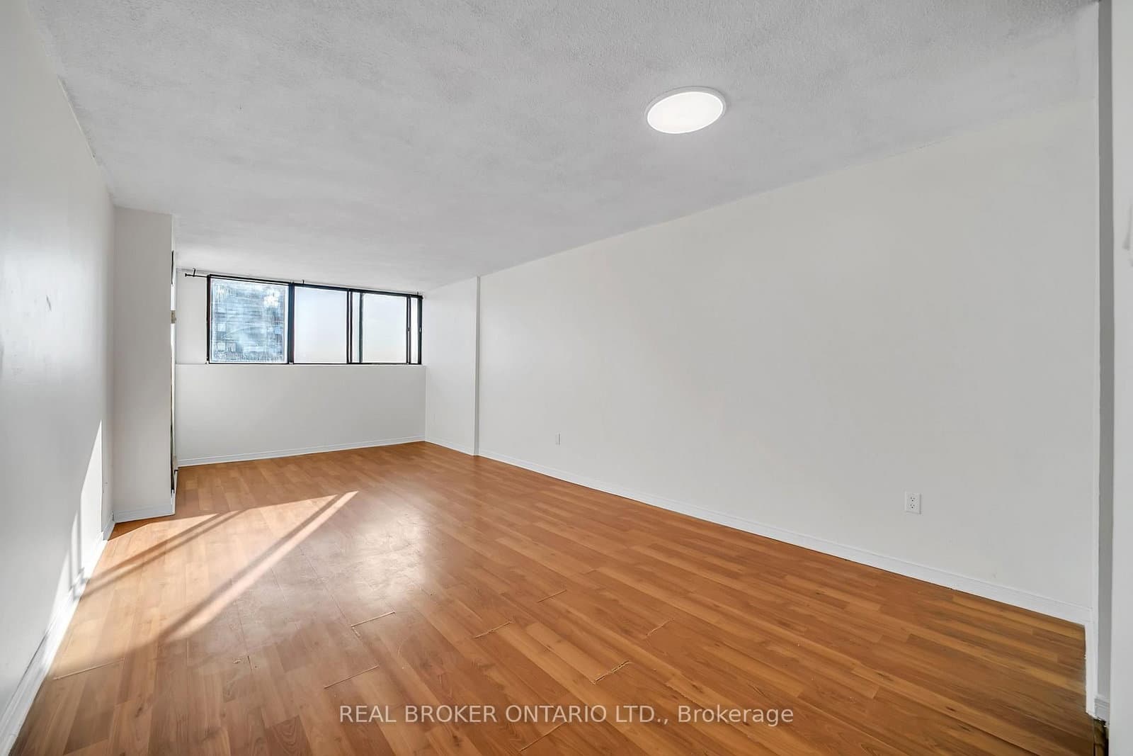 10 Tapscott Road, Unit 810 thumbnail 10