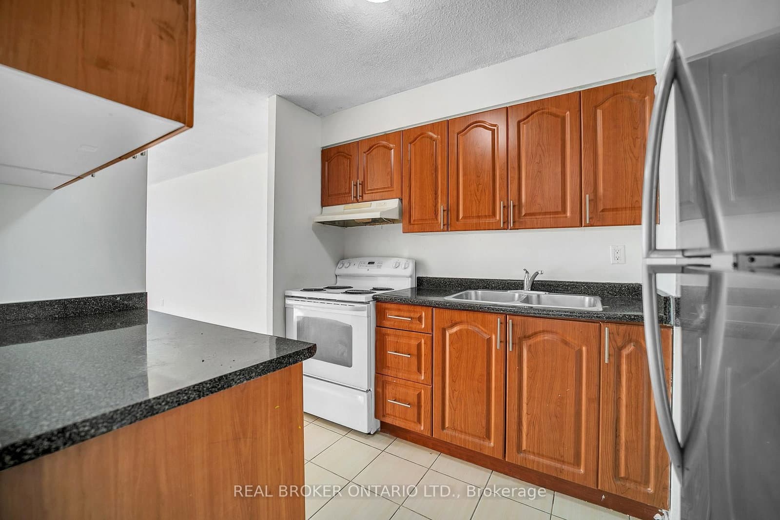 10 Tapscott Road, Unit 810 thumbnail 6