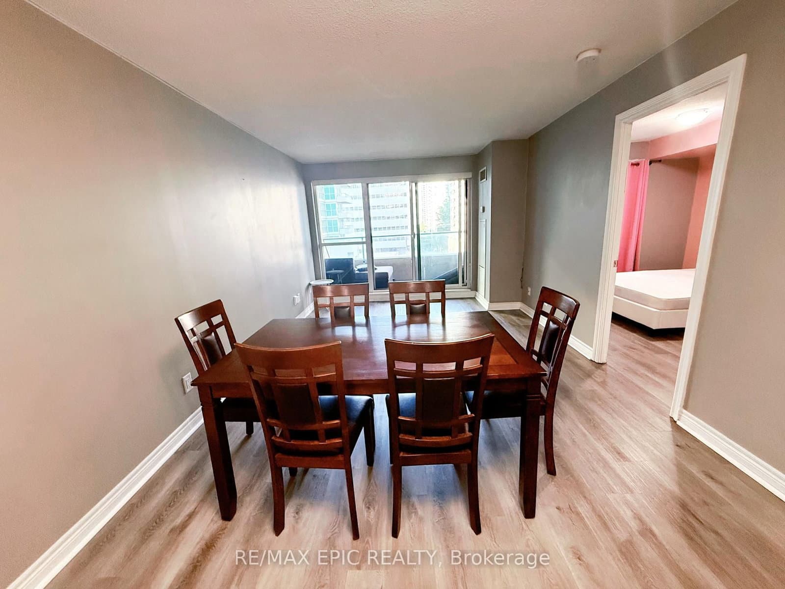60 Town Centre Court, Unit 405 thumbnail 6