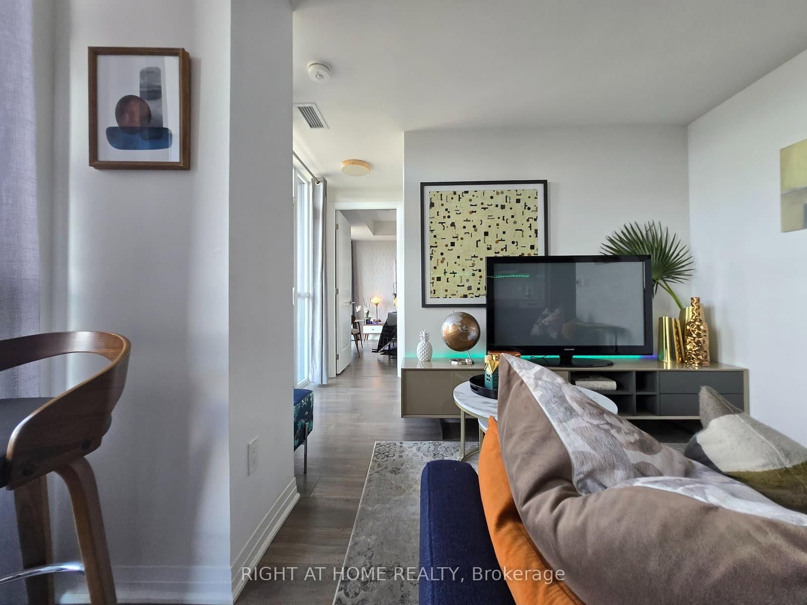 2301 Danforth Avenue, Unit 715 thumbnail 7