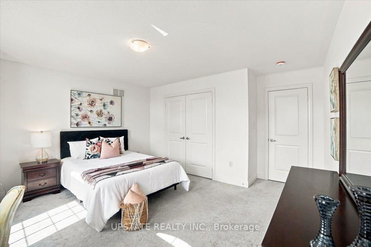 18 Blenheim Circle thumbnail 25