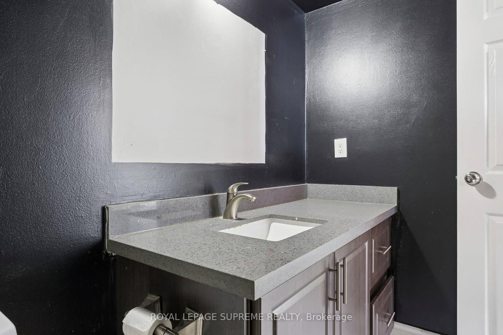 207 Galloway Road, Unit 704 thumbnail 22