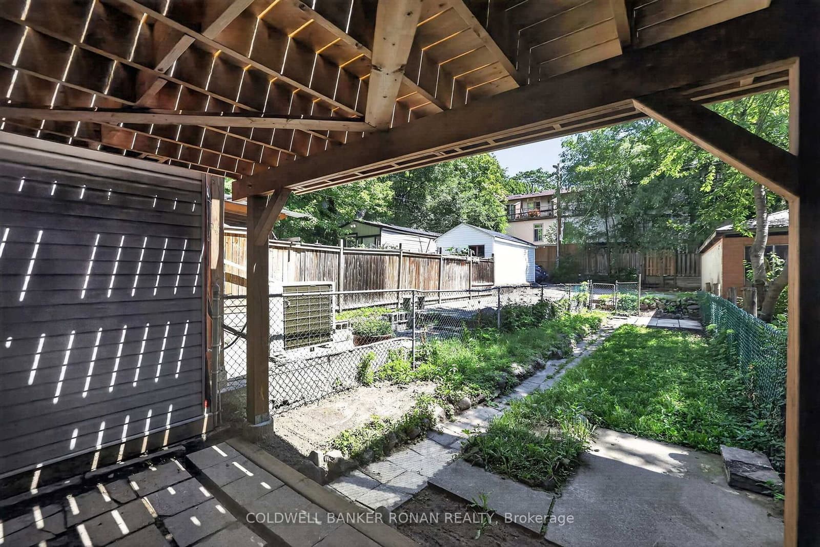 391 Jones Avenue thumbnail 37