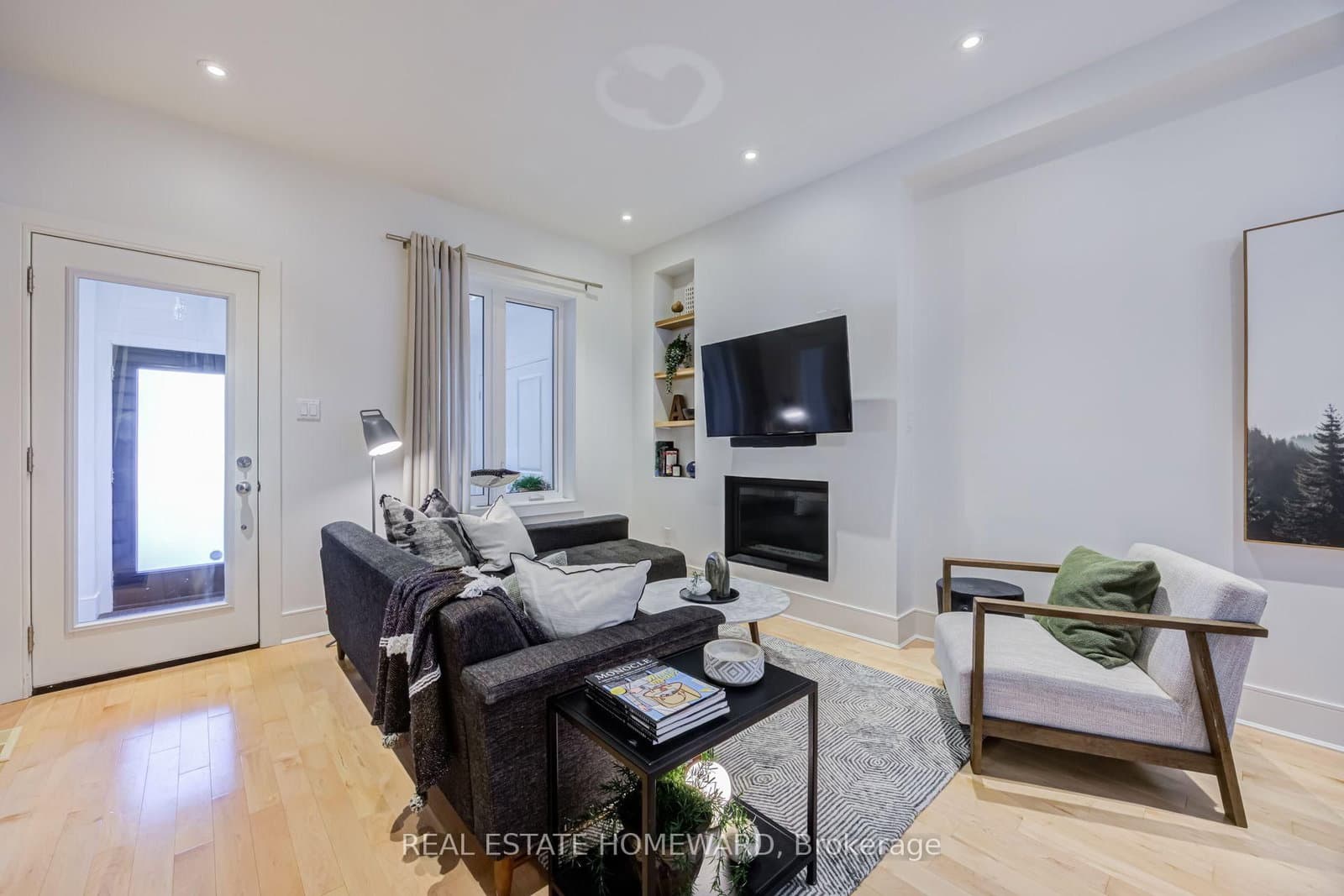 43 Amroth Avenue thumbnail 8
