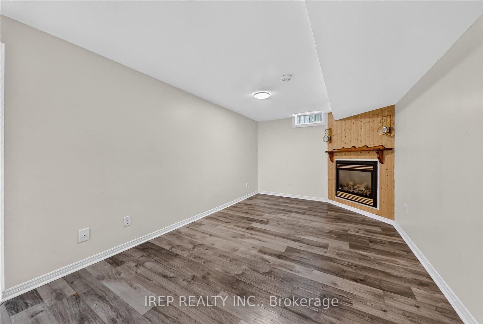6 Carmichael Drive, Unit Lower thumbnail 12