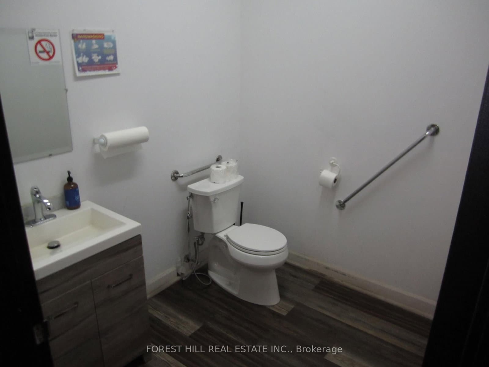 65 Kingston Road E, Unit 2 thumbnail 9