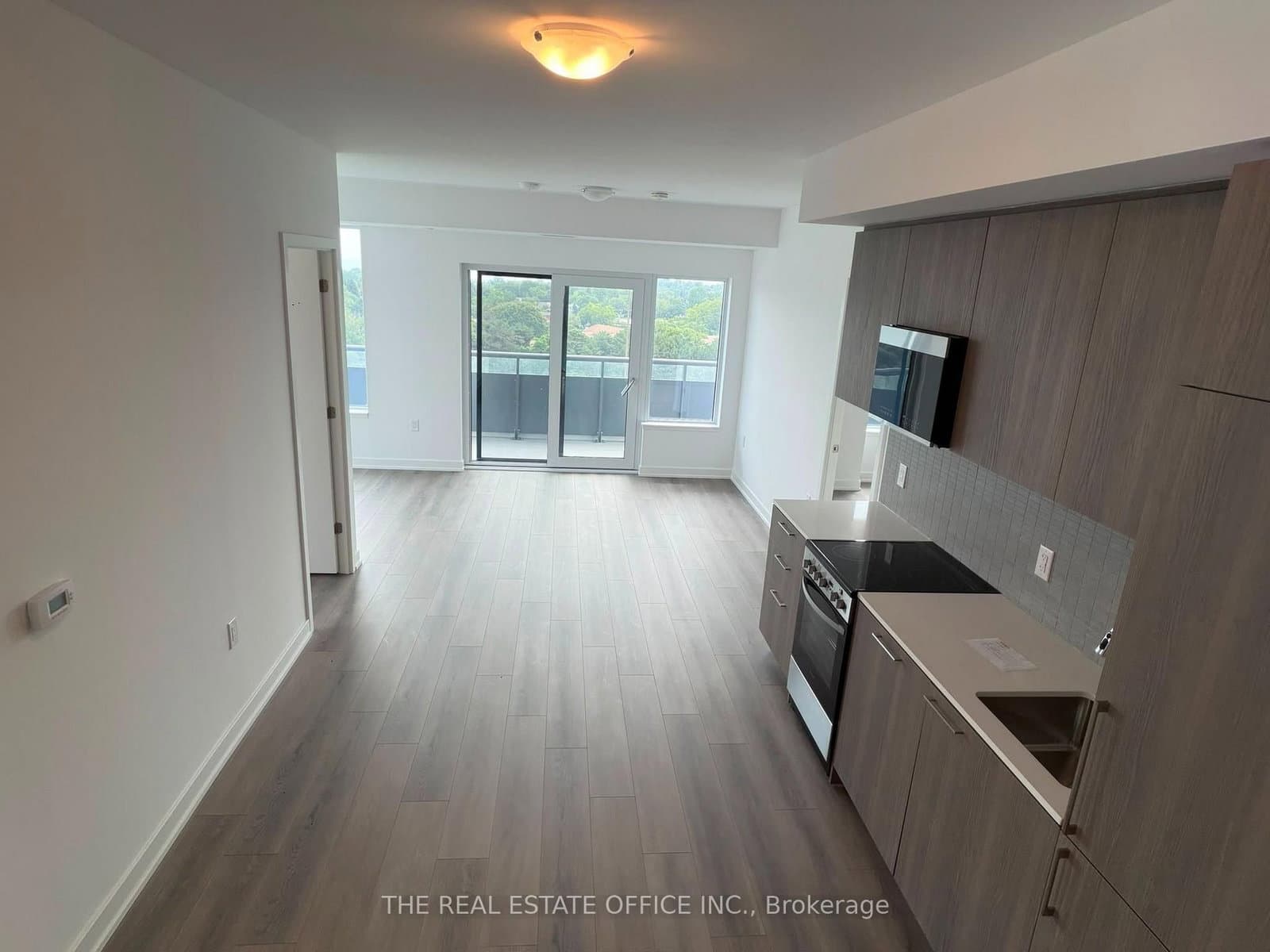 7437 Kingston Road, Unit 905 - Image 1