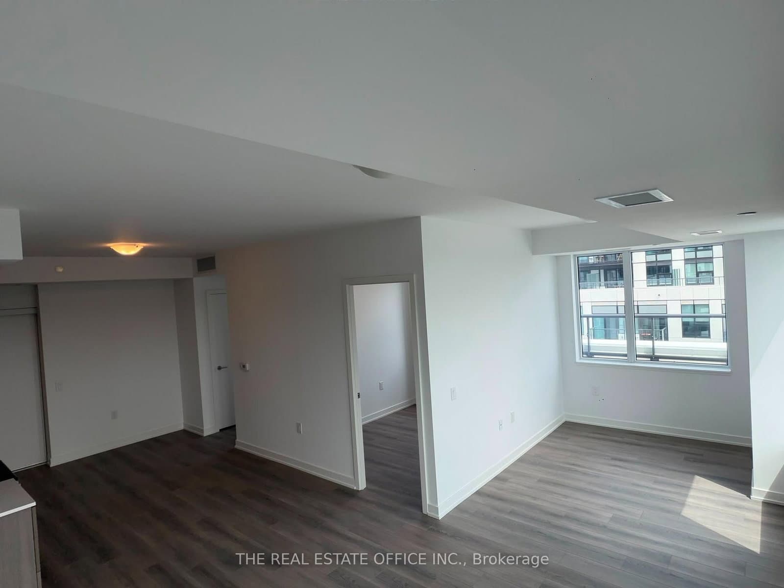 7437 Kingston Road, Unit 905 thumbnail 3
