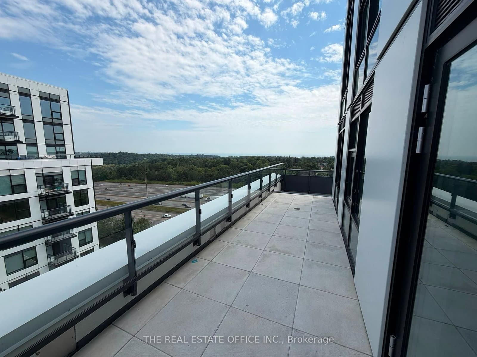 7437 Kingston Road, Unit 905 thumbnail 5