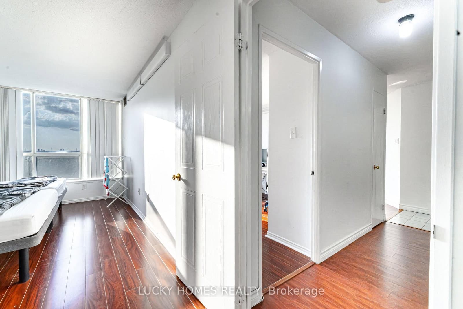 430 Mclevin Avenue NW, Unit 915 thumbnail 18