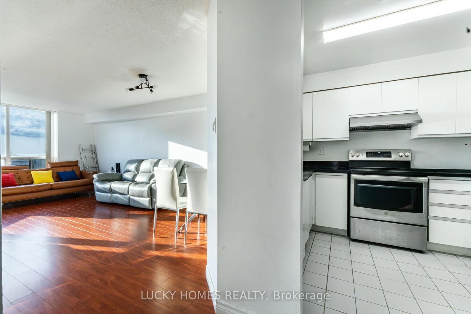 430 Mclevin Avenue NW, Unit 915 thumbnail 20