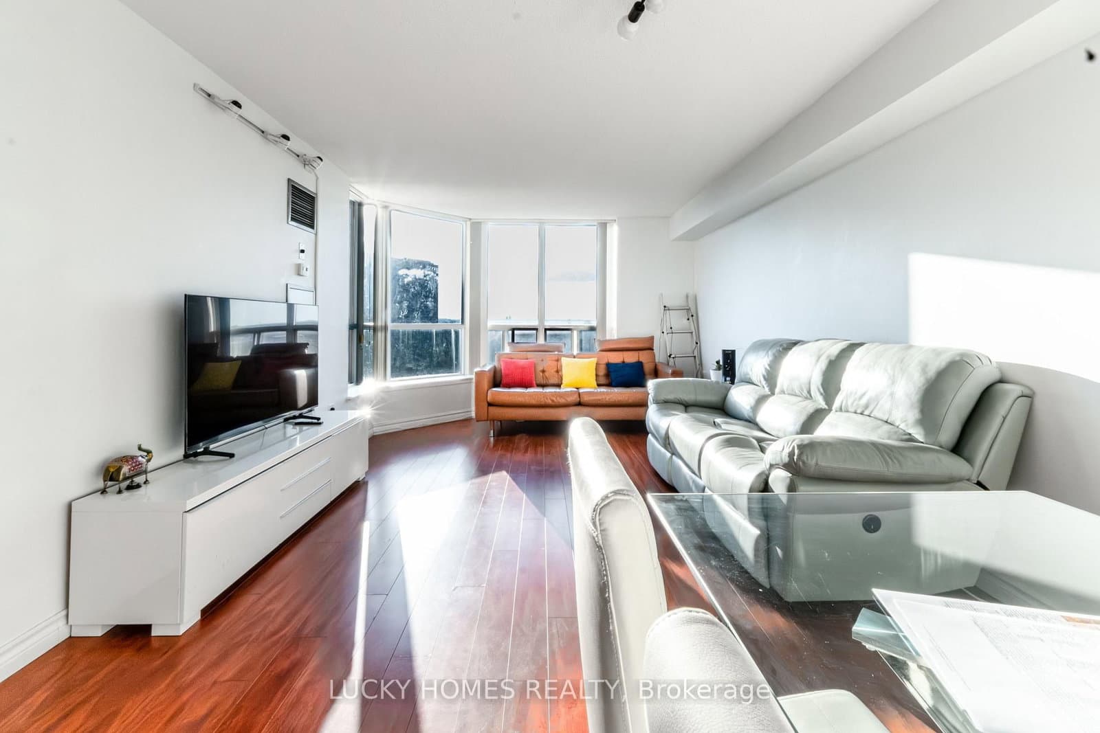 430 Mclevin Avenue NW, Unit 915 thumbnail 25
