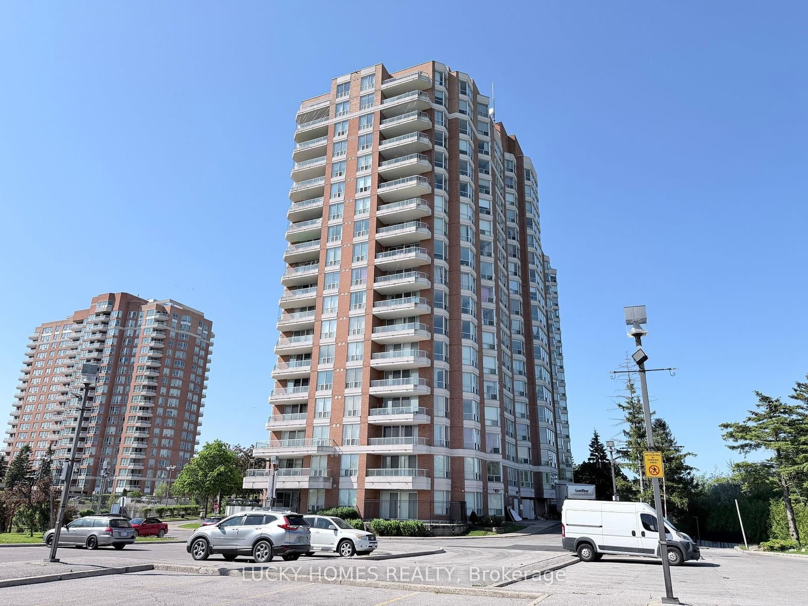 430 Mclevin Avenue NW, Unit 915 thumbnail 5