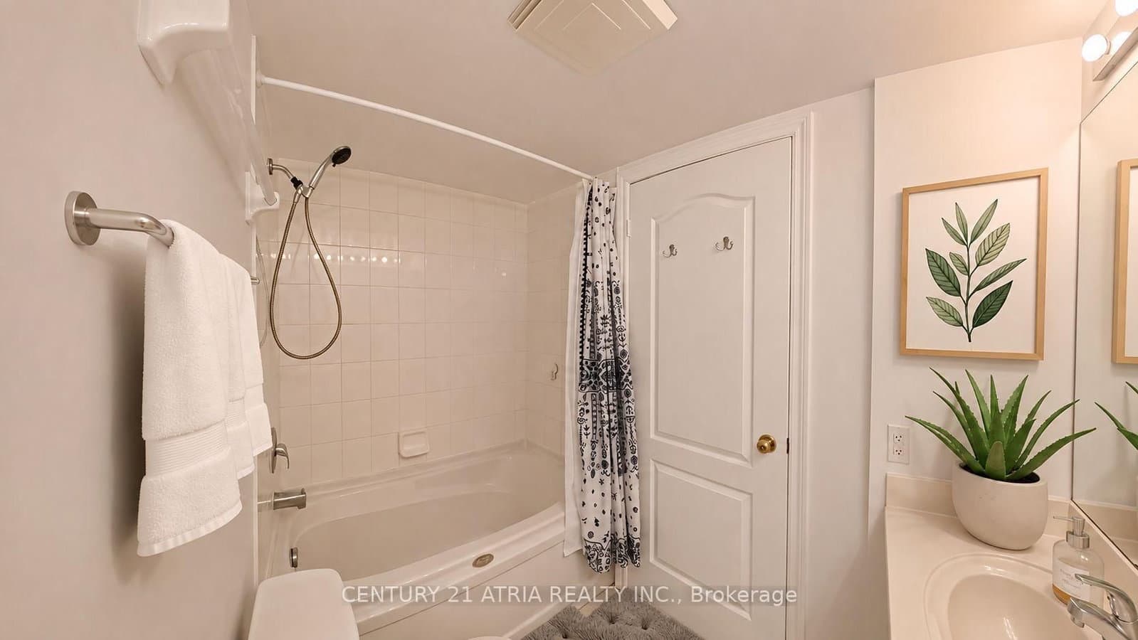 115 Omni Drive, Unit 306 thumbnail 20