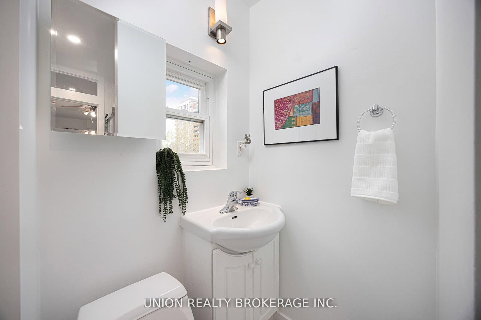154 Blantyre Avenue thumbnail 24