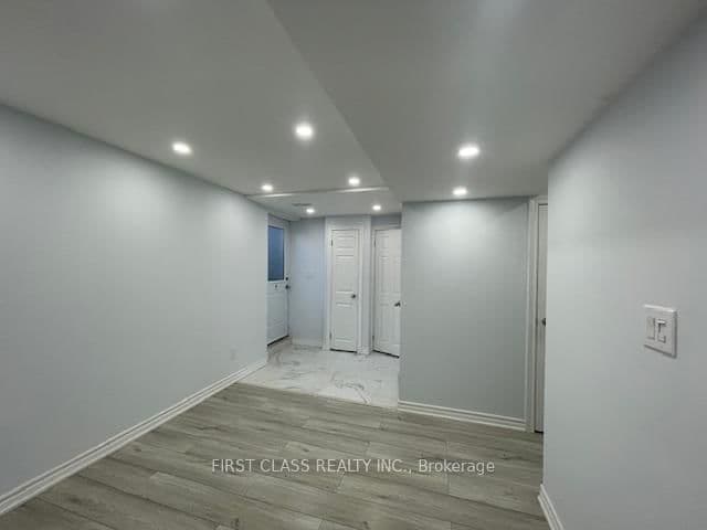 65 Ryder Crescent, Unit bsmt thumbnail 3