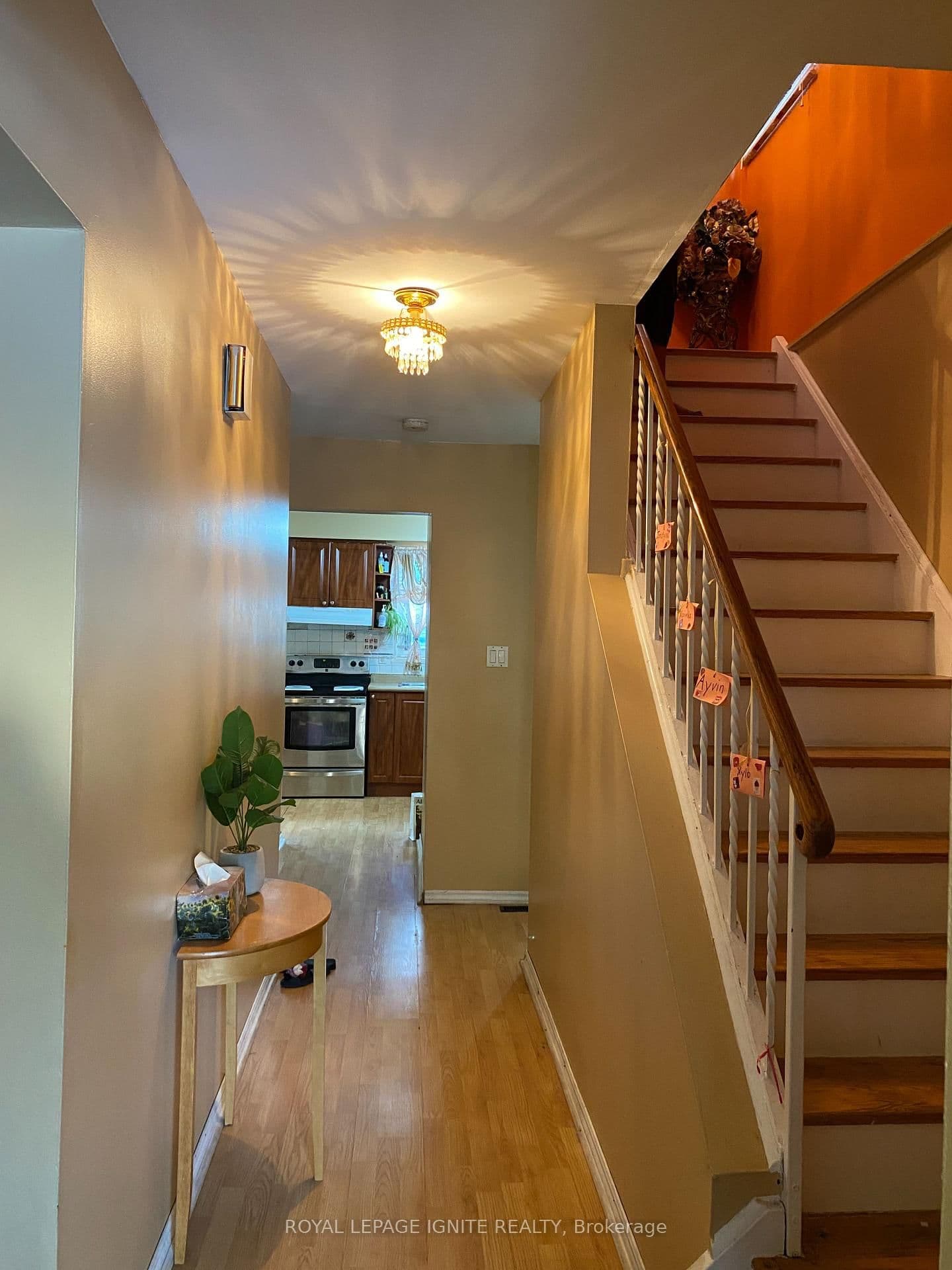 83 Coxworth Crescent thumbnail 19