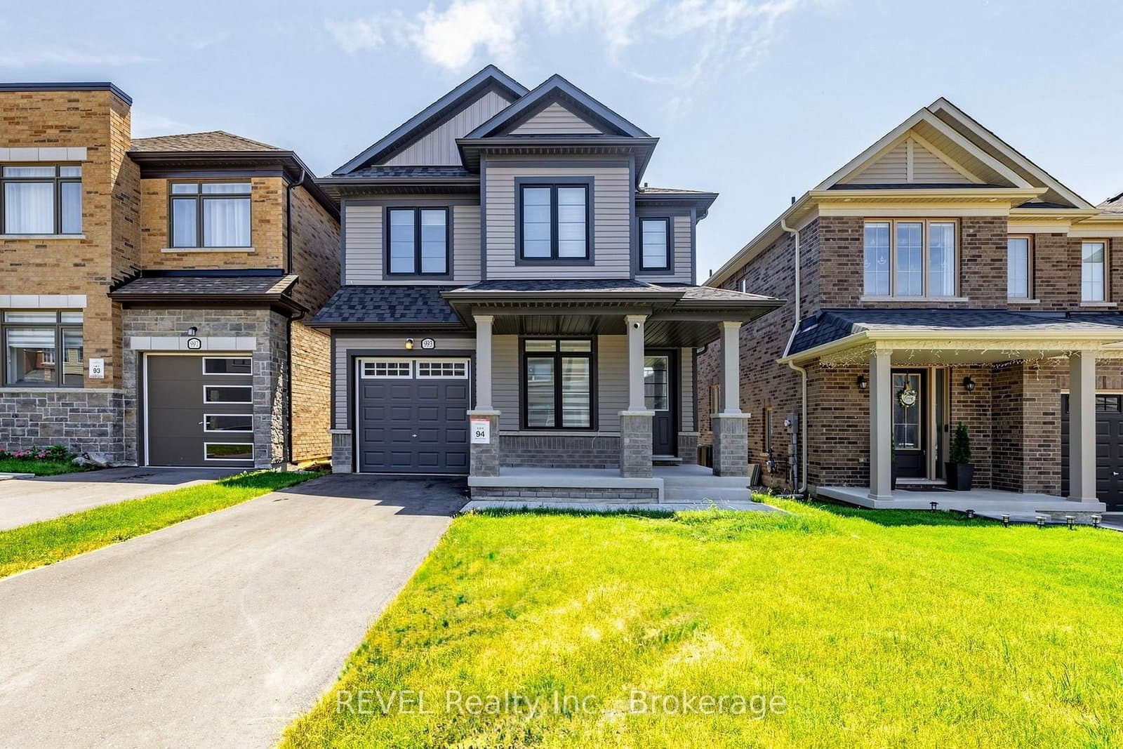 993 Lockie Drive - Image 1