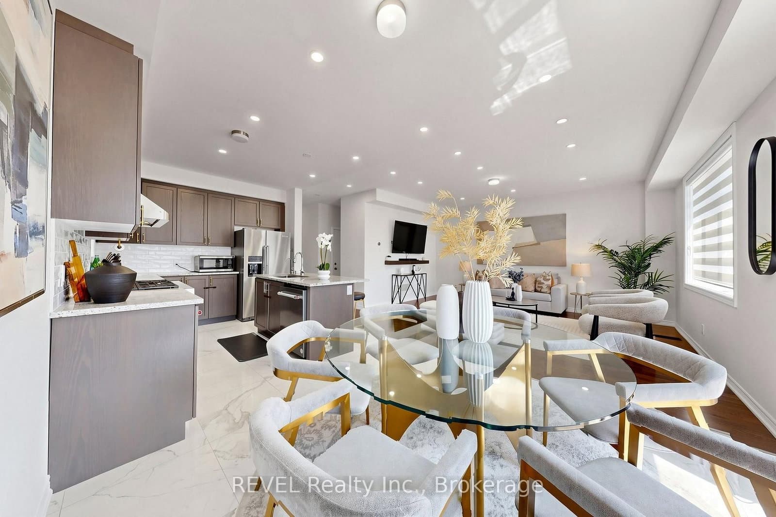 993 Lockie Drive thumbnail 19