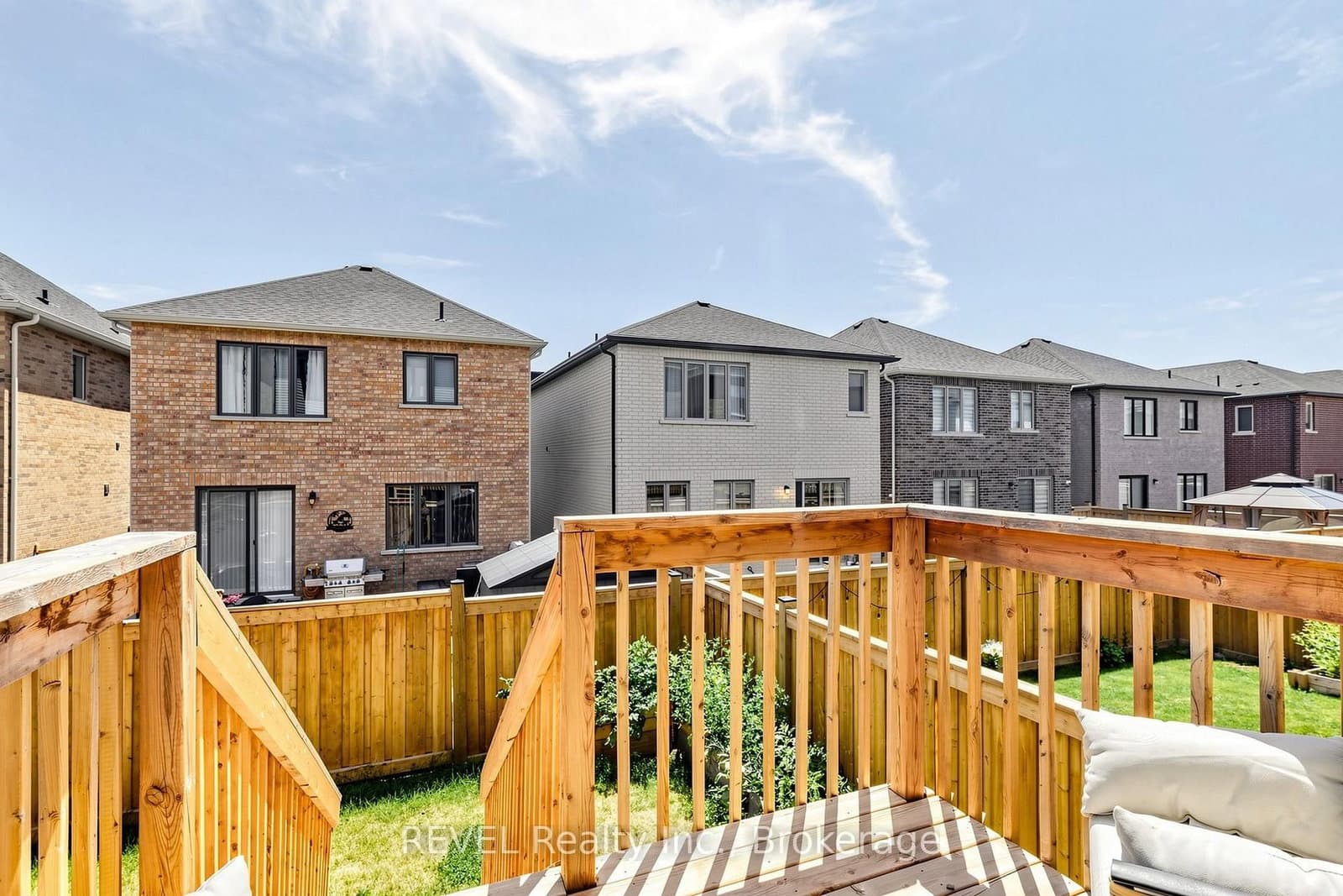 993 Lockie Drive thumbnail 43
