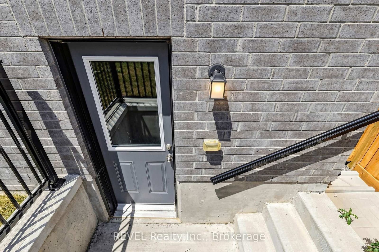 993 Lockie Drive thumbnail 48