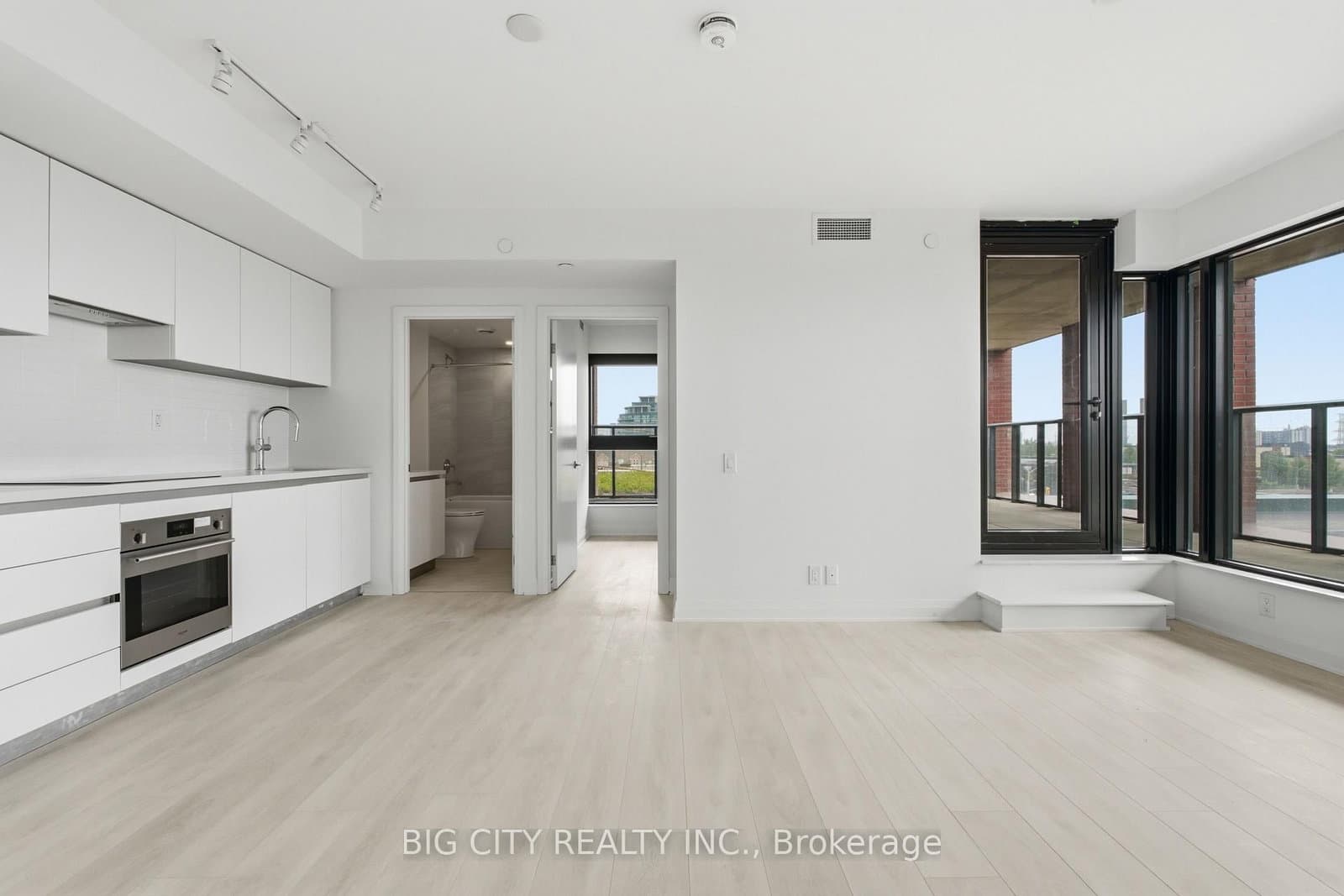 25 Frederick Todd Way, Unit 310 thumbnail 11