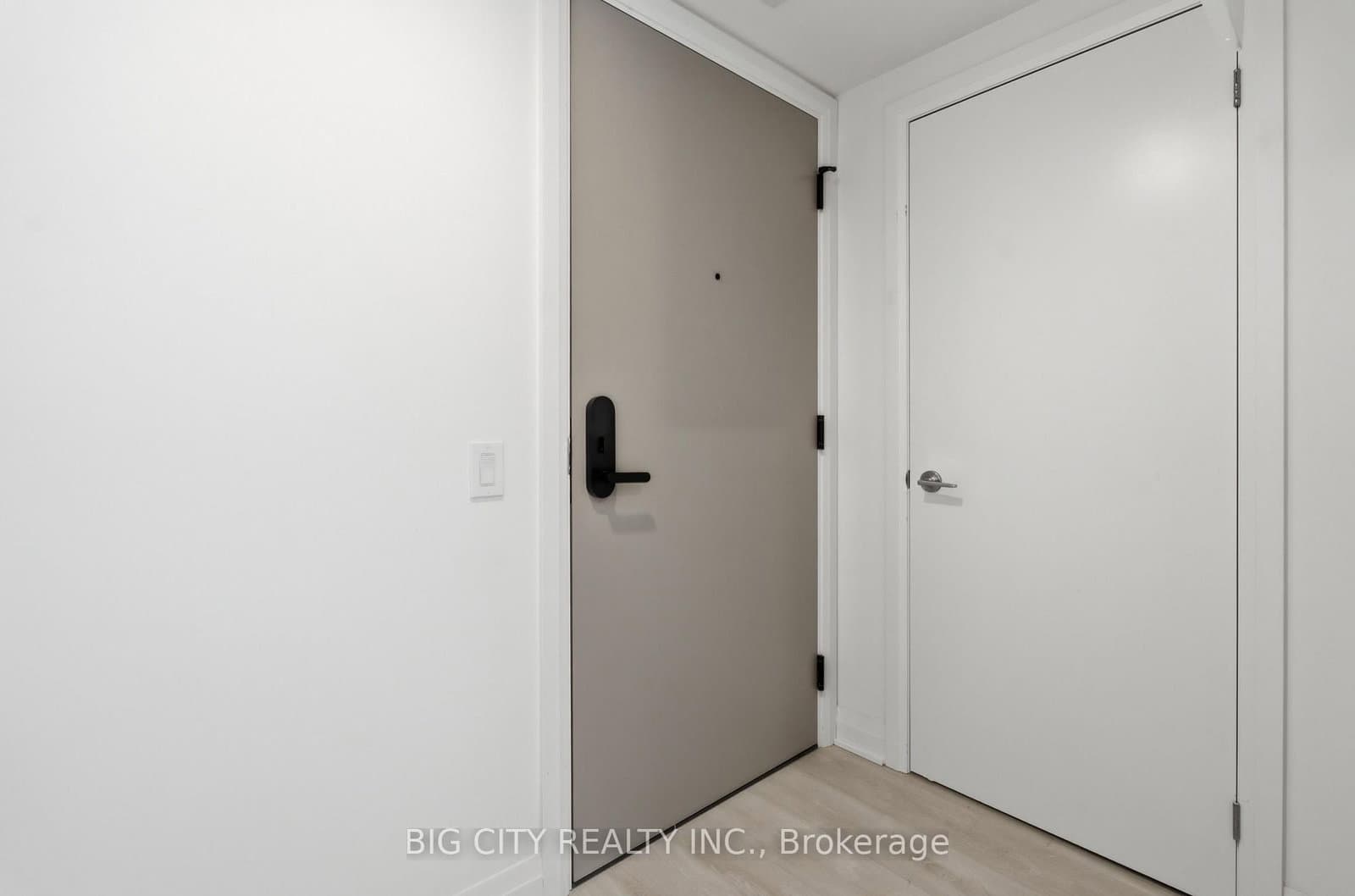 25 Frederick Todd Way, Unit 310 thumbnail 3