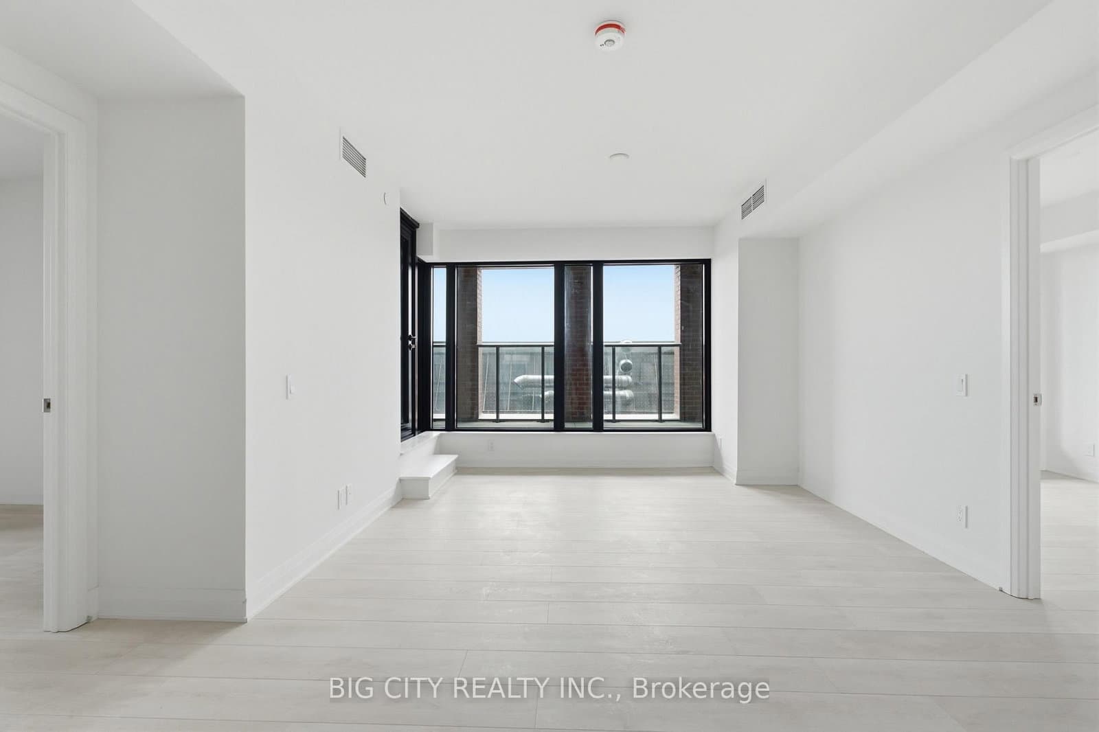 25 Frederick Todd Way, Unit 310 thumbnail 6
