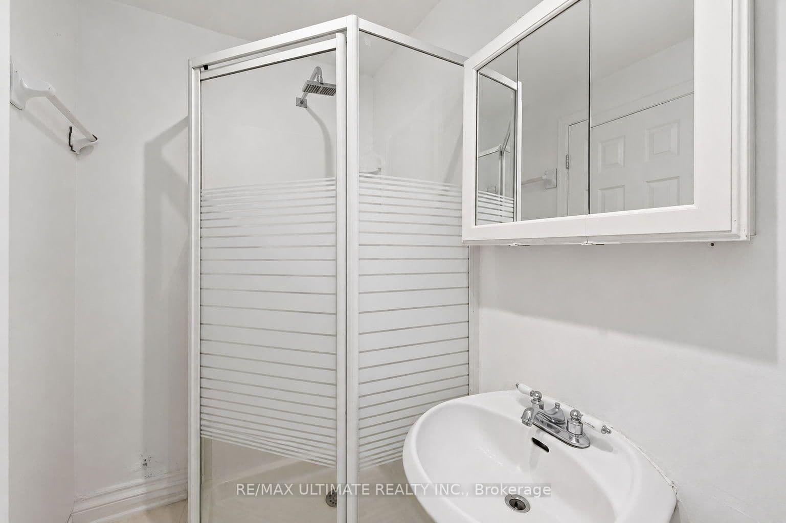 2360 Queen Street E, Unit 3 thumbnail 11