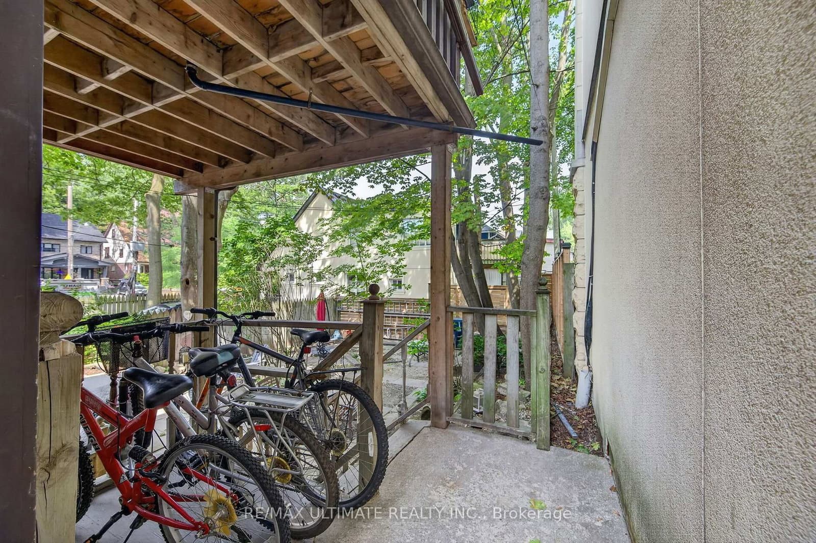 2360 Queen Street E, Unit 3 thumbnail 17