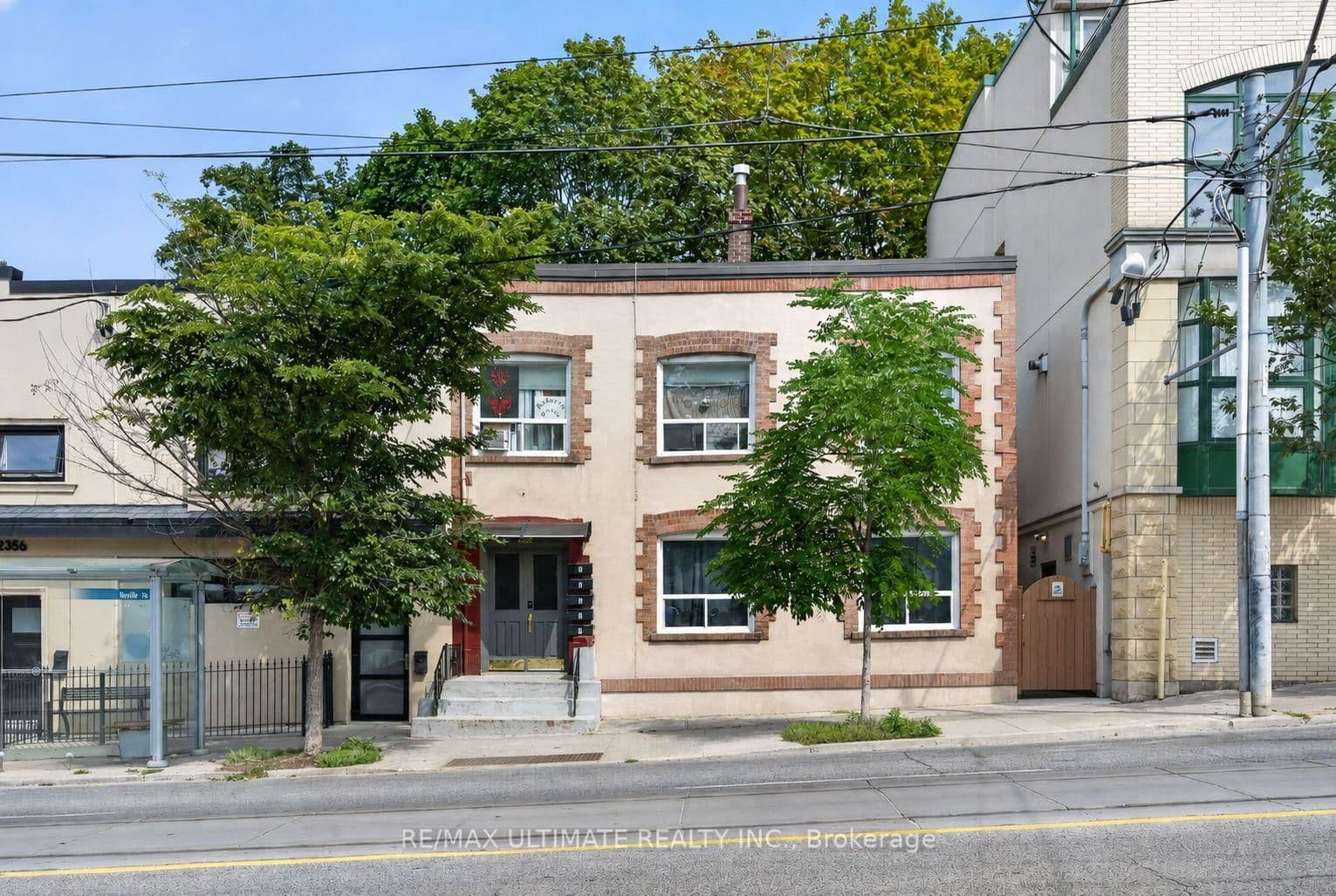 2360 Queen Street E, Unit 3 thumbnail 2