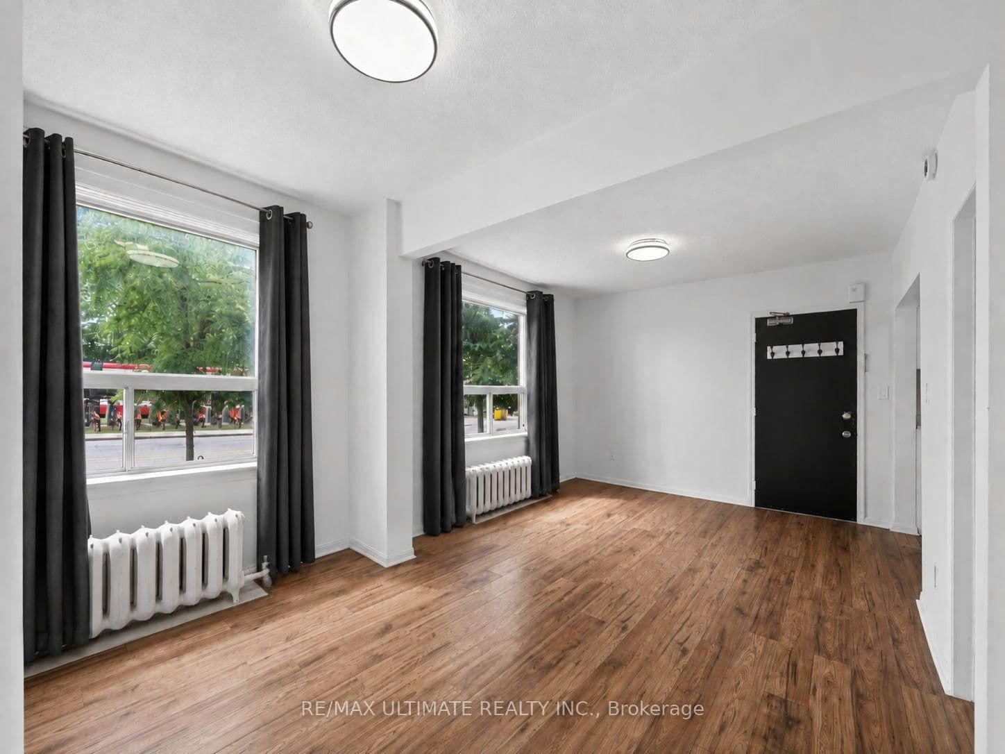 2360 Queen Street E, Unit 3 thumbnail 7