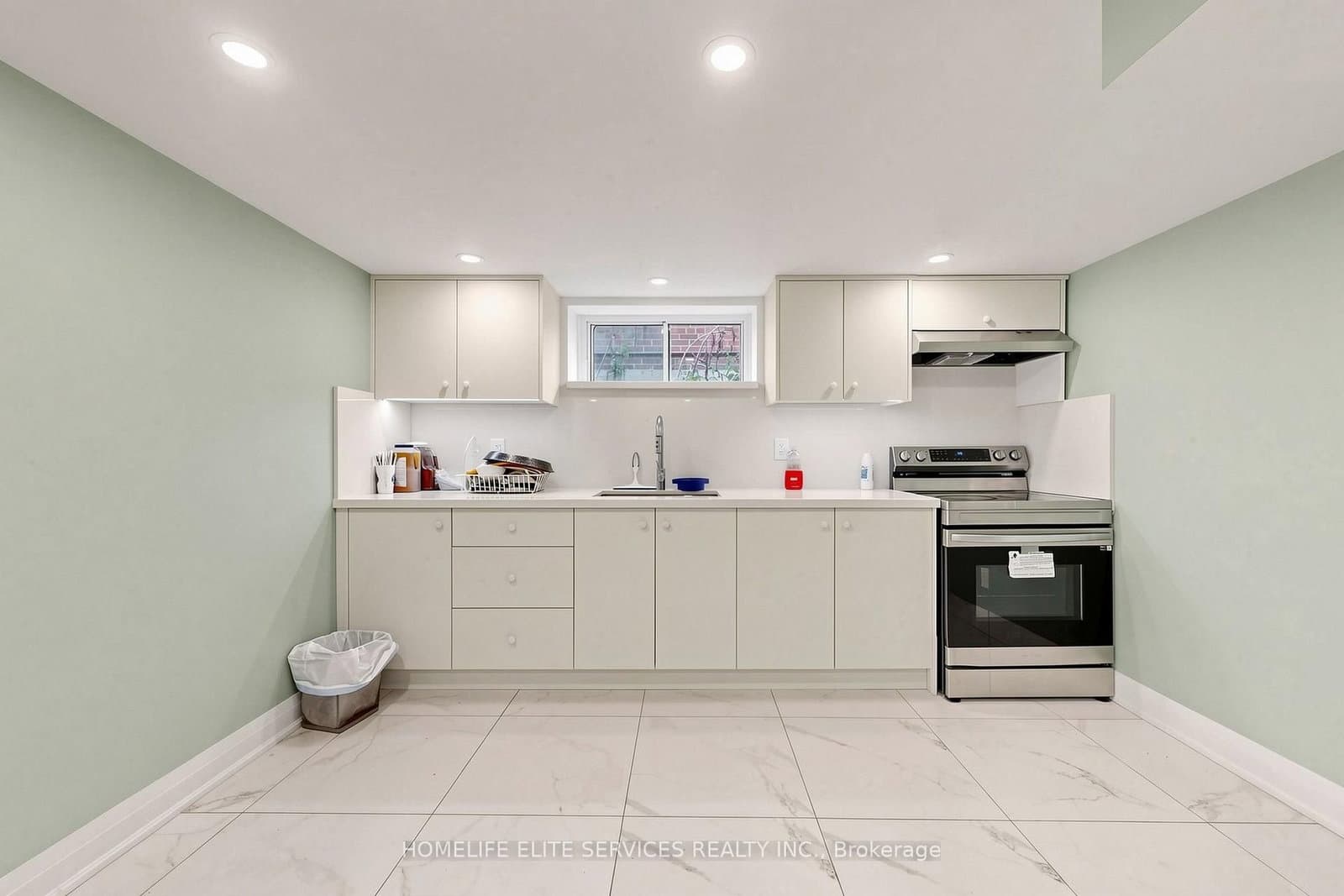 76 Gooderham Drive thumbnail 32