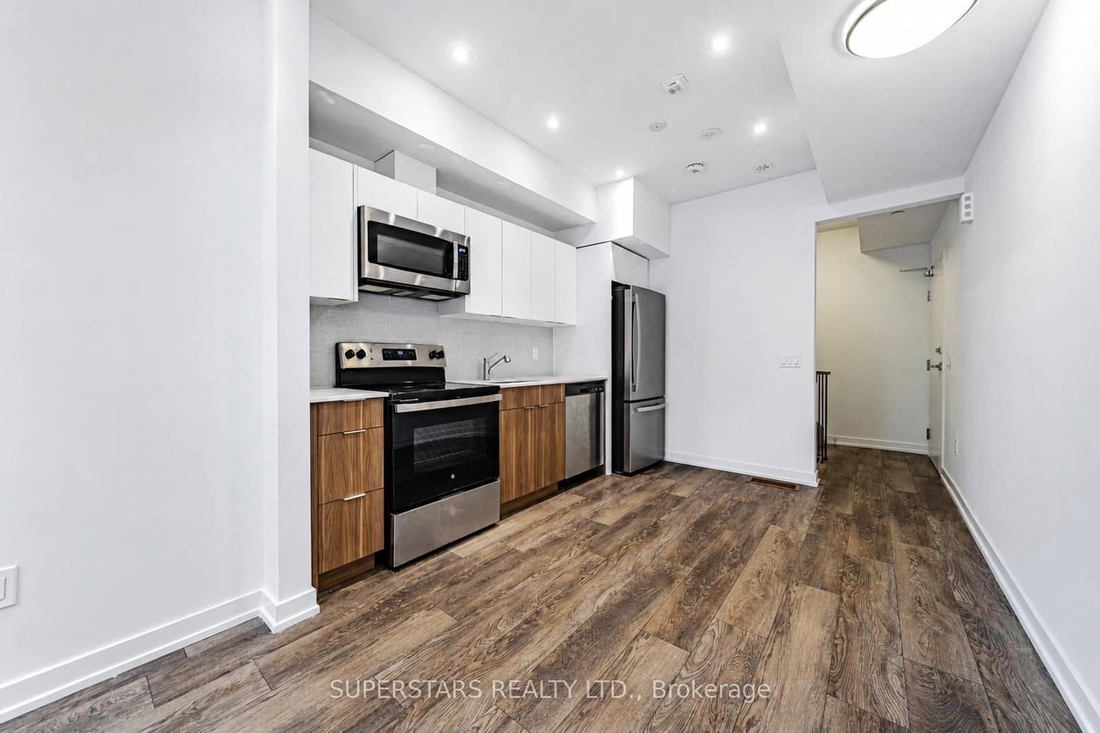 3069 Pharmacy Avenue, Unit 14 thumbnail 4