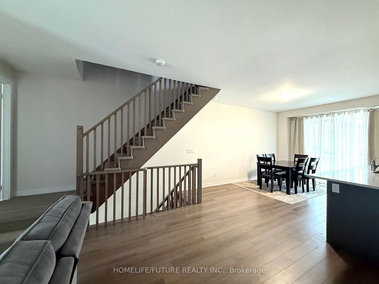 1956 Altona Road, Unit 2 thumbnail 3
