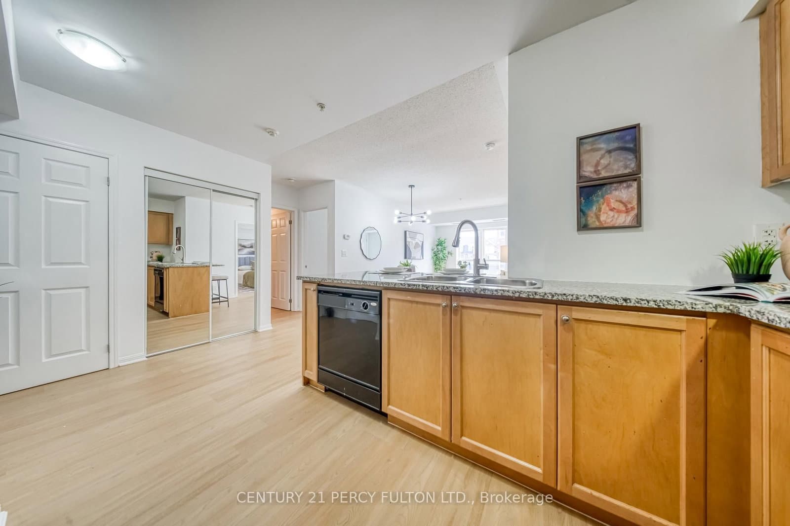 60 Mendelssohn Street, Unit 203 thumbnail 9