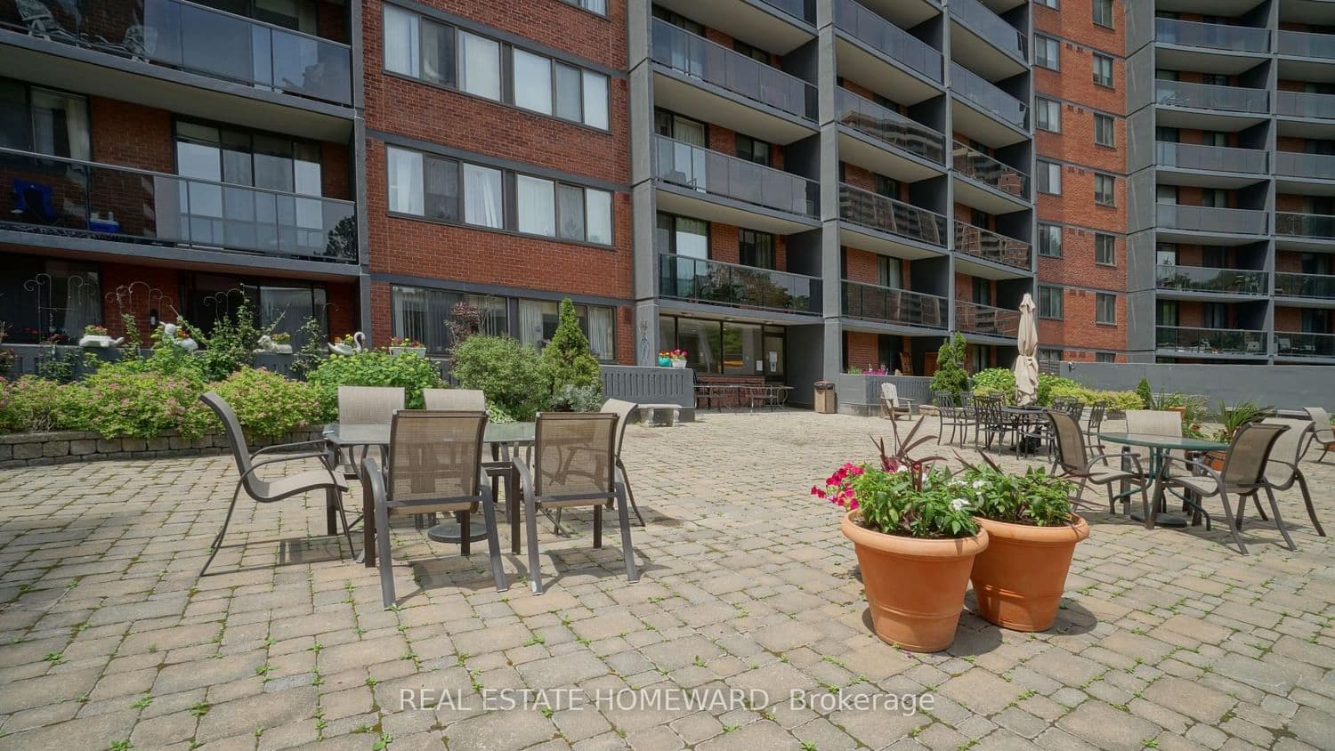 757 Victoria Park Avenue, Unit 106 thumbnail 28