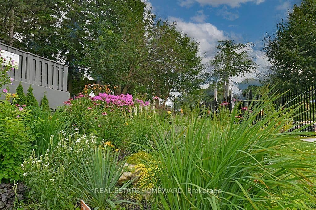 757 Victoria Park Avenue, Unit 106 thumbnail 29