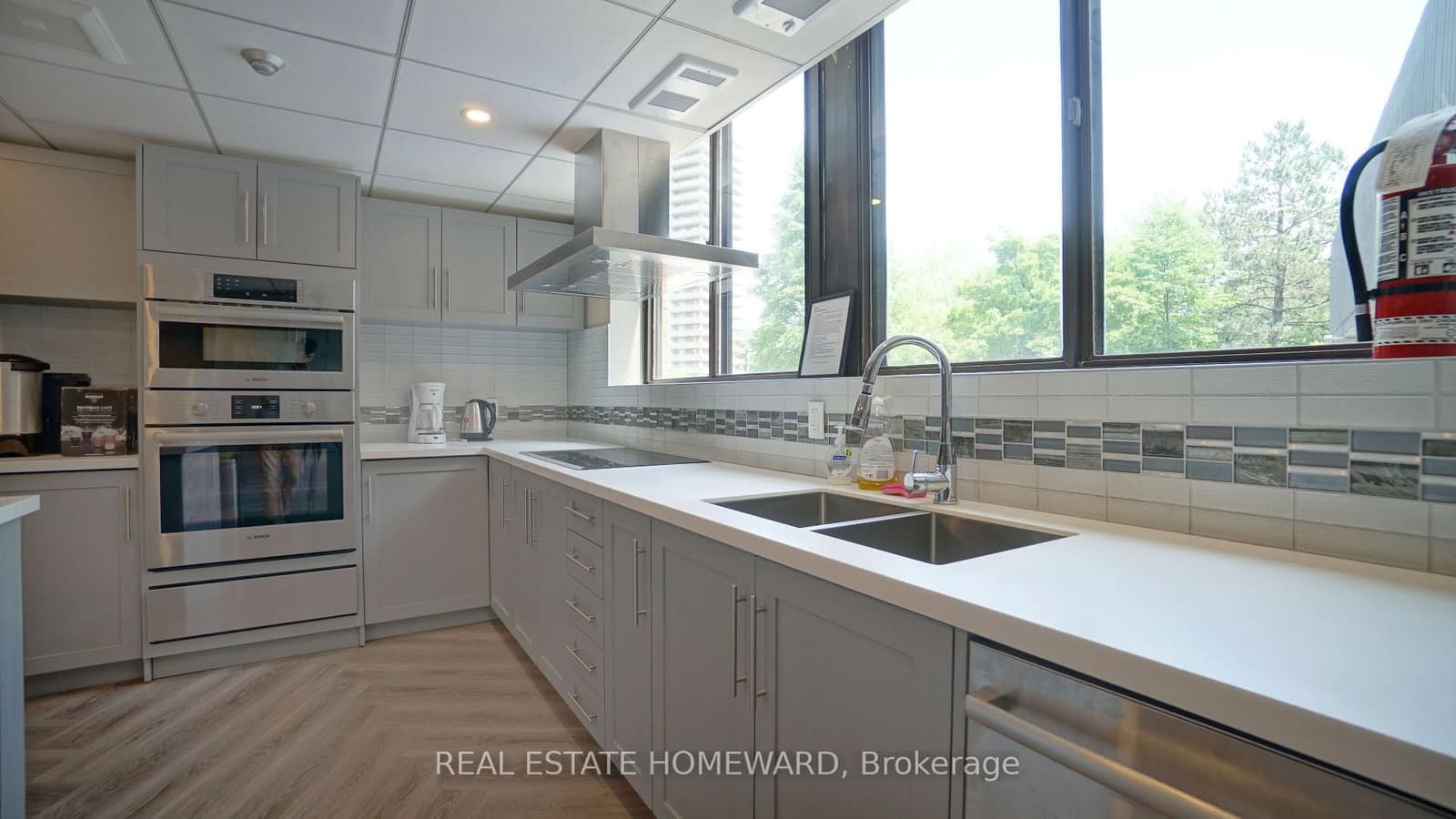 757 Victoria Park Avenue, Unit 106 thumbnail 31