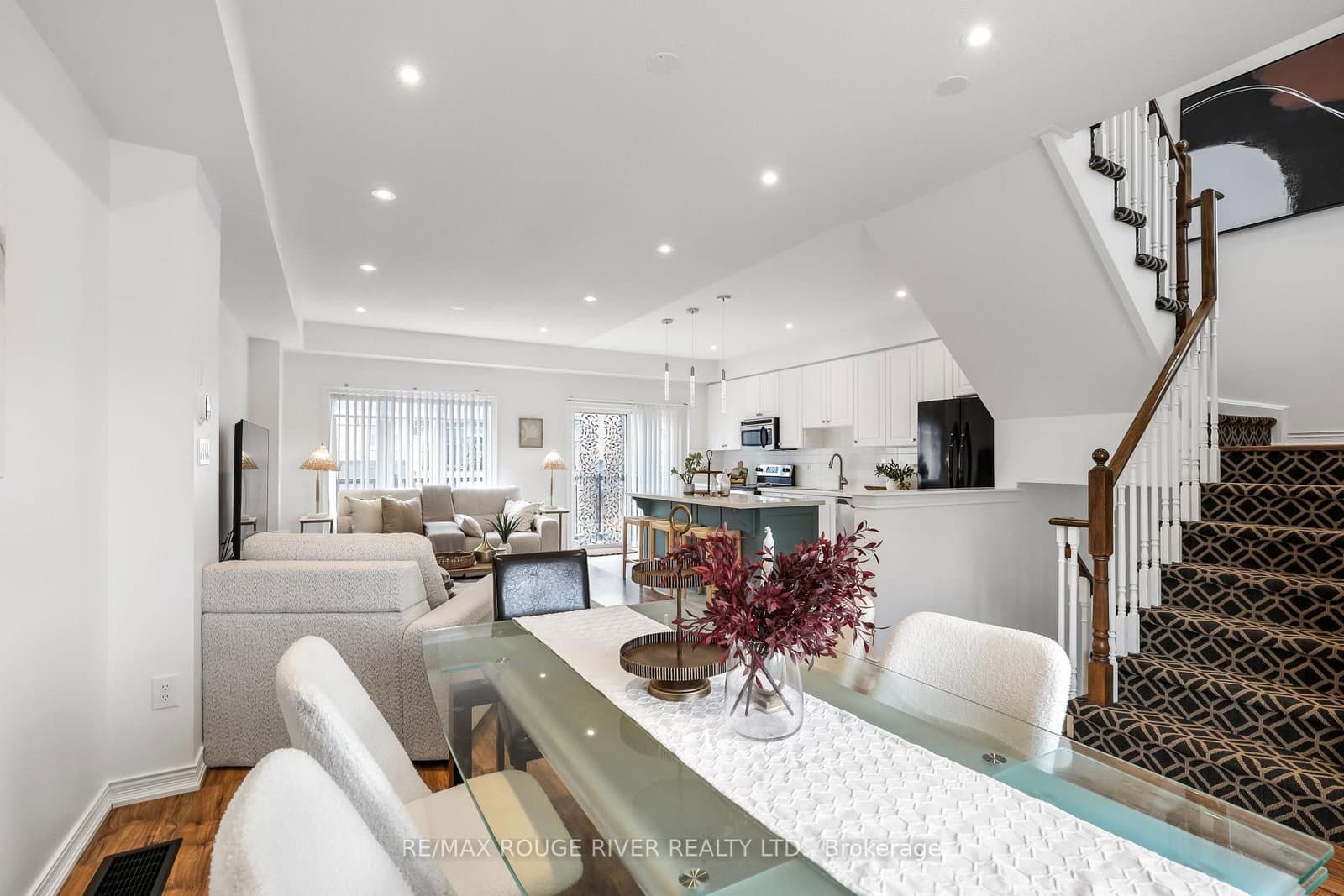 17 Devineridge Avenue thumbnail 18