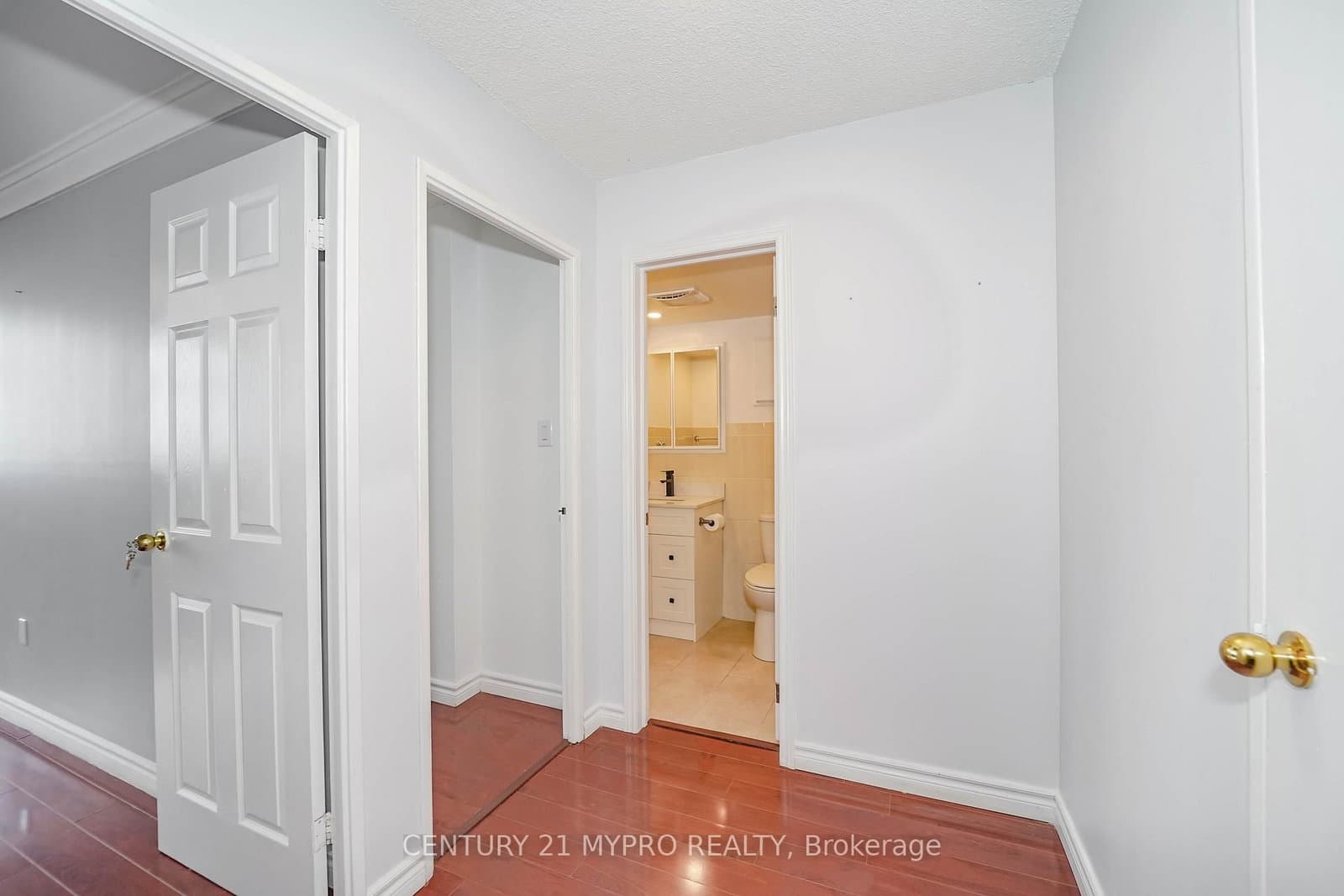 100 Echo Point, Unit 1708 thumbnail 18