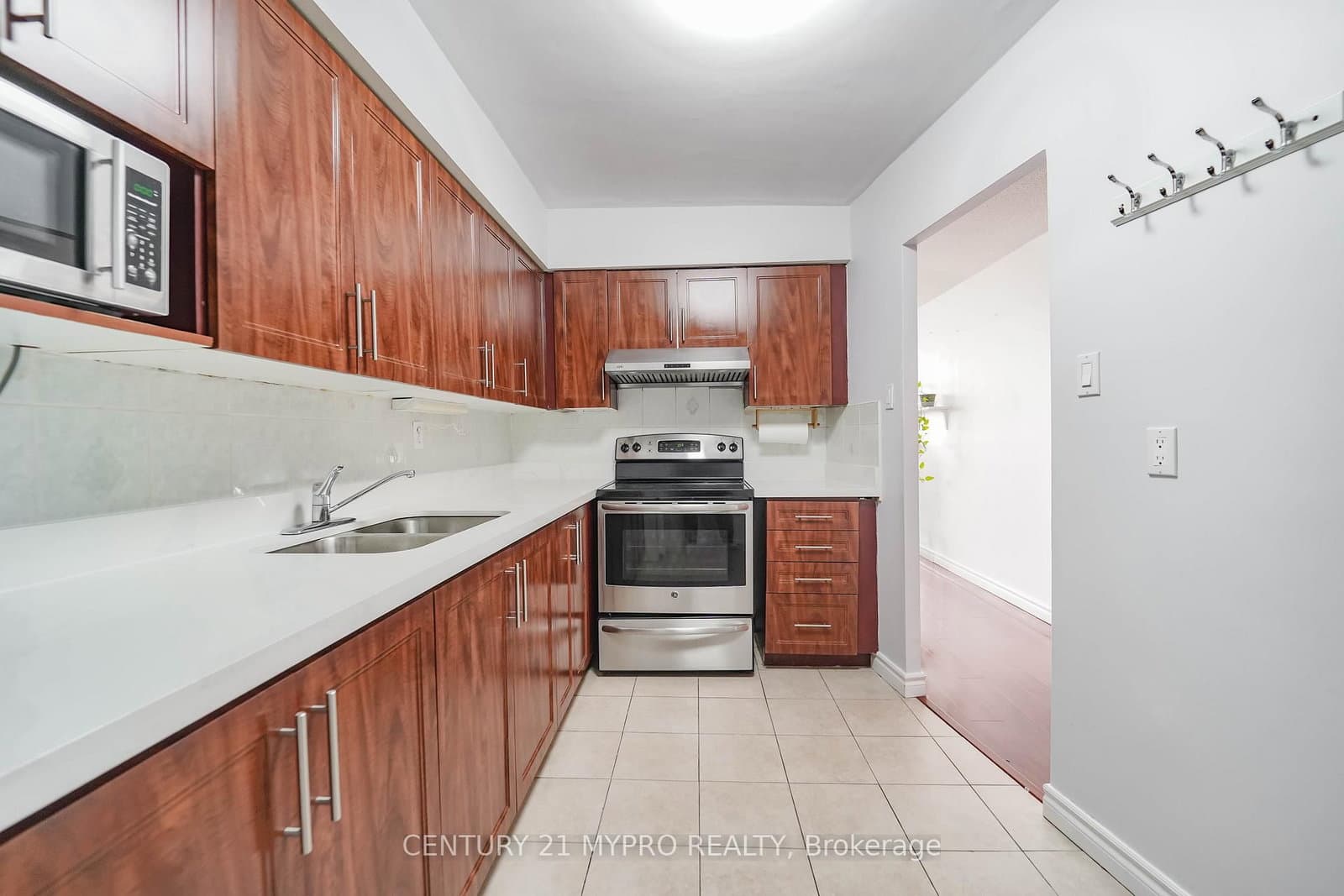 100 Echo Point, Unit 1708 thumbnail 28